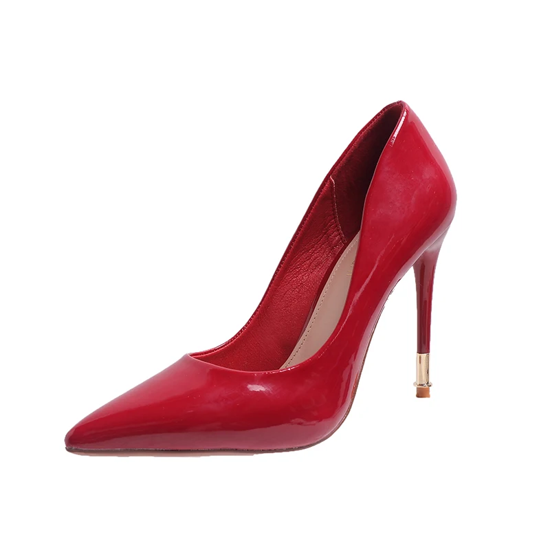 Korean new single shoes pointed patent leather versatile high heels Red Wedding Shoes Sexy nightclub women's shoes
Korean new single shoes pointed patent leather versatile high heels Red Wedding Shoes Sexy nightclub women's shoes