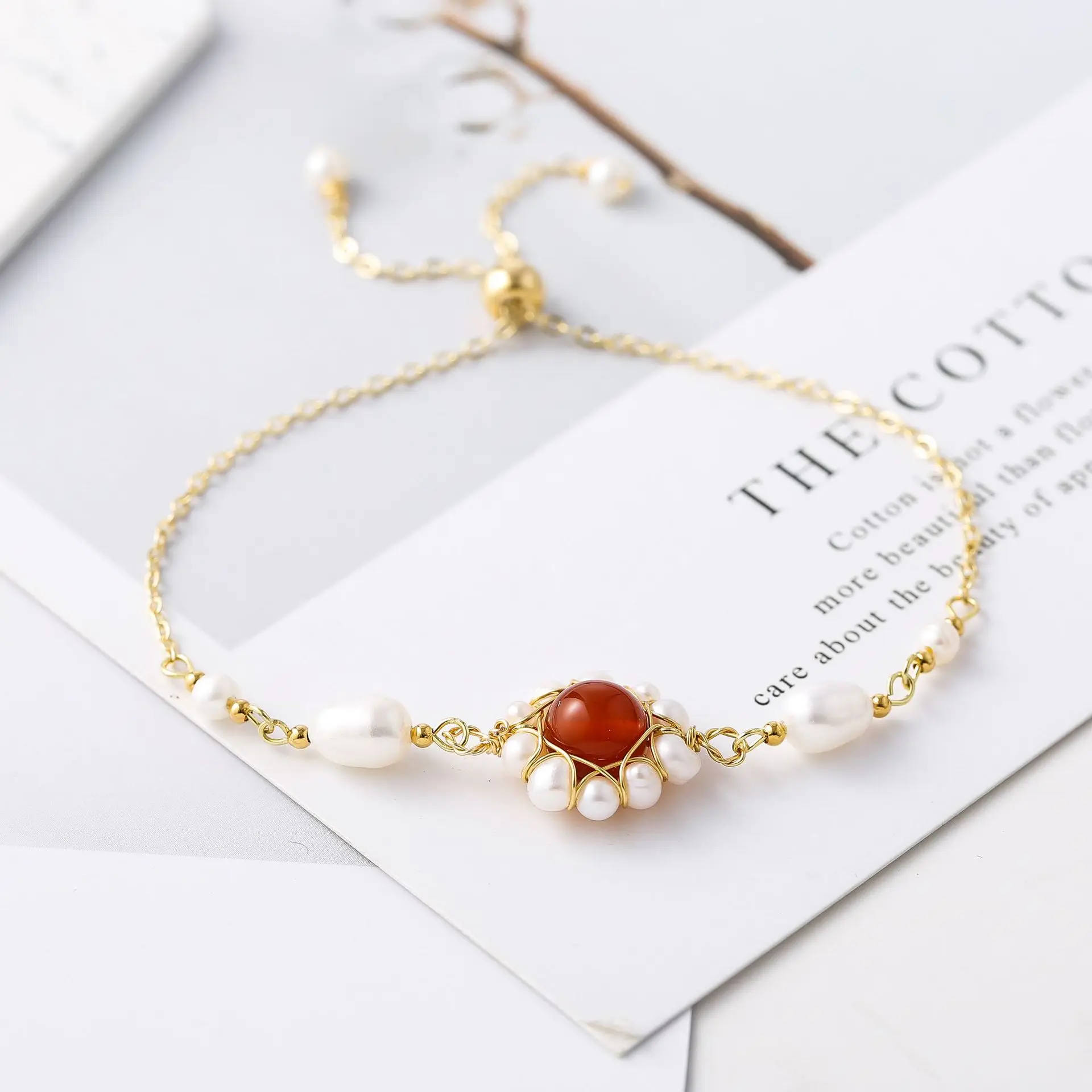 Jachon Wholesale color copper plated genuine gold bracelet handmade of wire wrapped retro ladies bracelet, Gold color
Jachon Wholesale color copper plated genuine gold bracelet handmade of wire wrapped retro ladies bracelet, Gold color