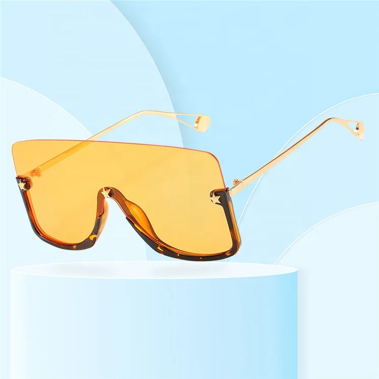 Fashion famous brand sun glasses customized high end gradient color shades oversize one piece lens sunglasses frameless women
Fashion famous brand sun glasses customized high end gradient color shades oversize one piece lens sunglasses frameless women