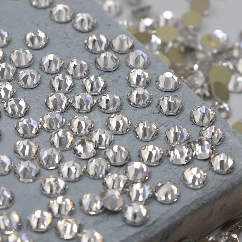 Paso Sico Super Shiny 16 Cuts ss6-ss40 Crystal Rhinestone Strass for Phone Case Garment
Paso Sico Super Shiny 16 Cuts ss6-ss40 Crystal Rhinestone Strass for Phone Case Garment