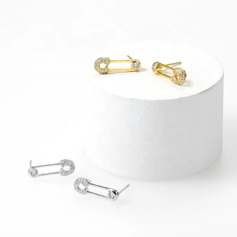 Beauty Cool Earrings Inlaid CZ Newest Style In Stud Earrings Paper Clip Link Geometric Earrings
Beauty Cool Earrings Inlaid CZ Newest Style In Stud Earrings Paper Clip Link Geometric Earrings