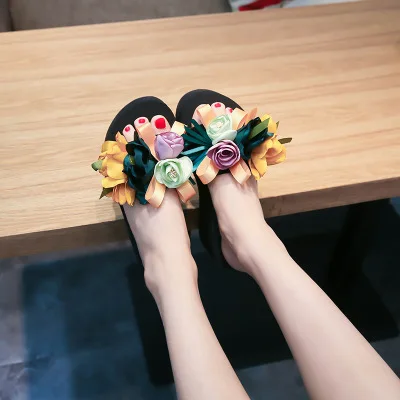 Factory wholesale 2020 women's slippers sponge cake thick bottom slippers with flowers anti-slippery open toe beach flip flops
Factory wholesale 2020 women's slippers sponge cake thick bottom slippers with flowers anti-slippery open toe beach flip flops