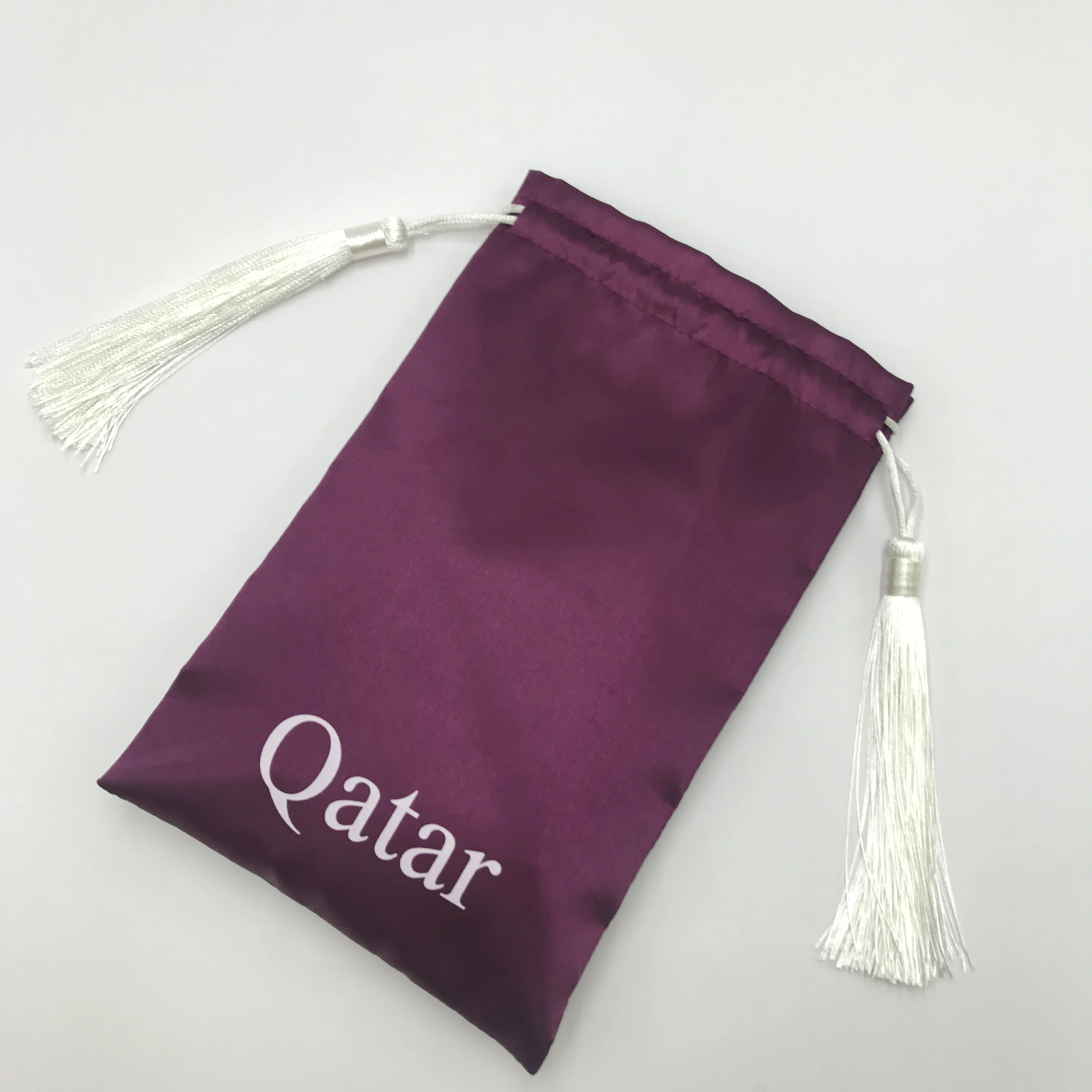 Blue/Pink Satin Bag Drawstring/Custom Dust Bag For Hair/Wigs/Promotion/Gift Pouch, Customized color
Blue/Pink Satin Bag Drawstring/Custom Dust Bag For Hair/Wigs/Promotion/Gift Pouch, Customized color