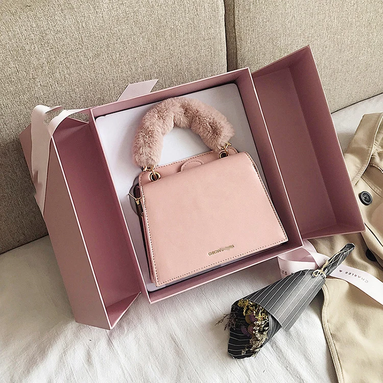 Charles Kelth Malas Bolsa Mujer Bags 2020 Hot PU Leather Shoulder Fur Pink Tote Handbag For Valentine's Day With Pink Box, Customized colors
Charles Kelth Malas Bolsa Mujer Bags 2020 Hot PU Leather Shoulder Fur Pink Tote Handbag For Valentine's Day With Pink Box, Customized colors