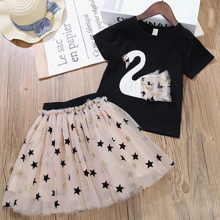 New fashion Toddler Girl Clothing set short sleeve swan pattern t shirt and star tulle skirt set clothing for kids, Picture shows
New fashion Toddler Girl Clothing set short sleeve swan pattern t shirt and star tulle skirt set clothing for kids, Picture shows
