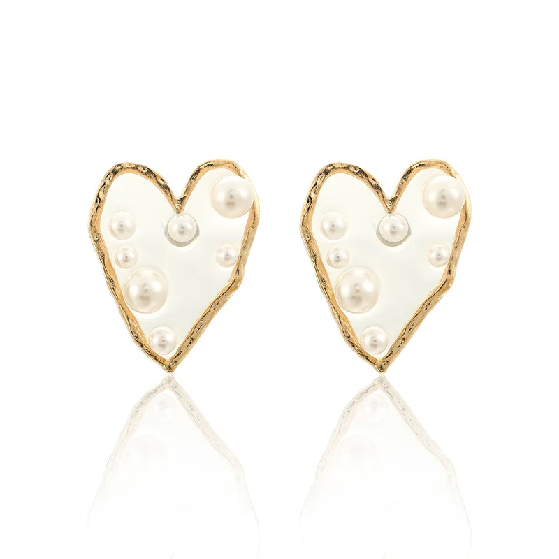 Wholesale Irregular Matel Earrings Gold Alloy Heart Shape Pearl Transparent Acrylic Earrings For Women, Golden
Wholesale Irregular Matel Earrings Gold Alloy Heart Shape Pearl Transparent Acrylic Earrings For Women, Golden