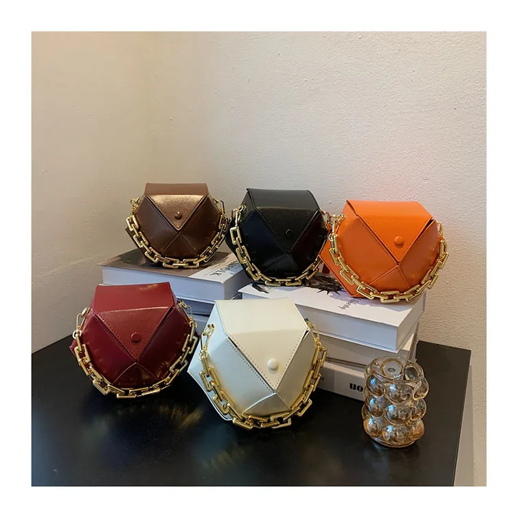 Designer Trendy Geometric Diamond Stitching Bags Ladies PU Leather Shoulder Handbags Luxury Female Chain Handbags and Purses
Designer Trendy Geometric Diamond Stitching Bags Ladies PU Leather Shoulder Handbags Luxury Female Chain Handbags and Purses