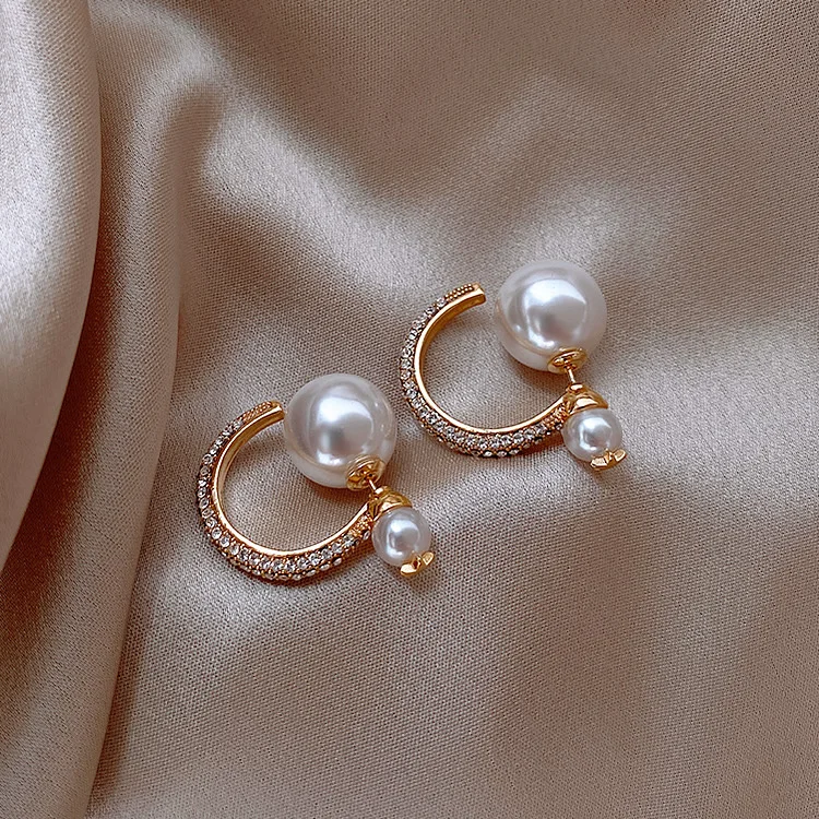 fashion jewelry trendy stud crystal C double pearl earrings
fashion jewelry trendy stud crystal C double pearl earrings