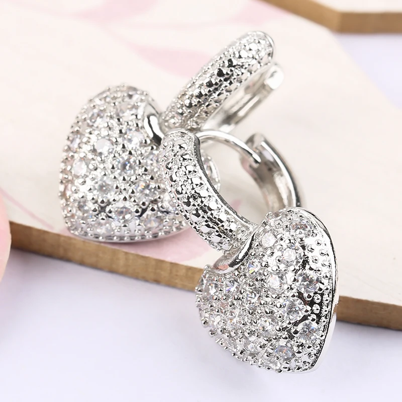 High End Hip Hop Heart-shaped Rhinestone Love Heart Hoop Dangle Drop Earrings Women For Valentine's Day, Silver
High End Hip Hop Heart-shaped Rhinestone Love Heart Hoop Dangle Drop Earrings Women For Valentine's Day, Silver