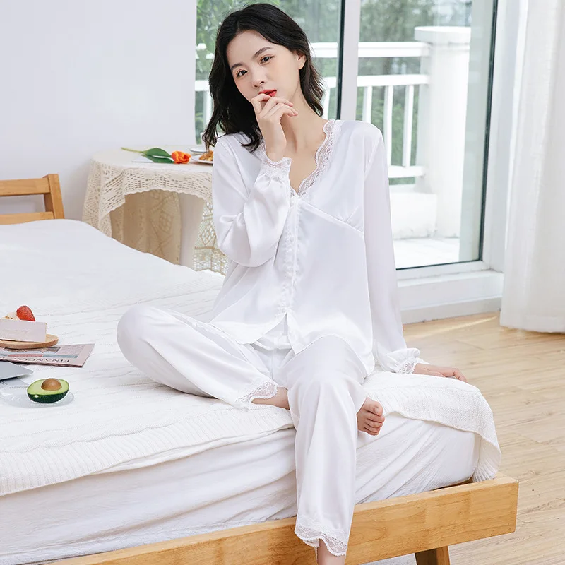 Ladies Pajamas Homewear Lantern Long sleeve Comfortable Satin Sleepwear Women V Neck Lace Loungewear Set Refreshing Nightwear, 4 colors
Ladies Pajamas Homewear Lantern Long sleeve Comfortable Satin Sleepwear Women V Neck Lace Loungewear Set Refreshing Nightwear, 4 colors