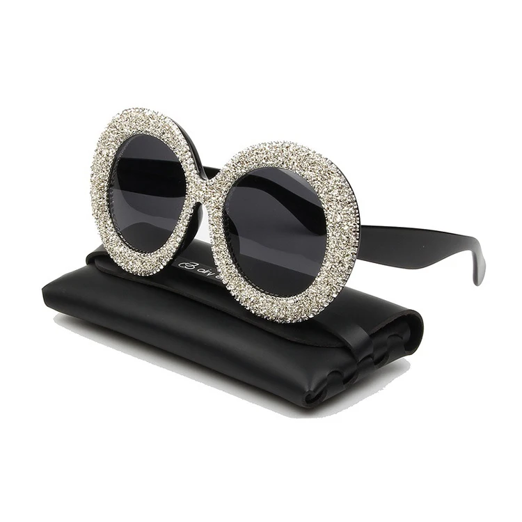 2020 Wholesale Shades Trendy Sunglasses Uv 400 Oversized Round Diamond Women Bling Sun Glasses
2020 Wholesale Shades Trendy Sunglasses Uv 400 Oversized Round Diamond Women Bling Sun Glasses