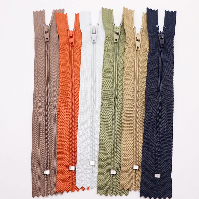 wholesale colorful short zipper for sale small zipper nylon #3 zipper for pants, Custom-made
wholesale colorful short zipper for sale small zipper nylon #3 zipper for pants, Custom-made