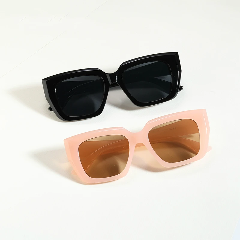 Tortoise Shell Square Sun Glasses Custom Logo Thick Plastic Frame Unisex Large Square Sunglasses 2021
Tortoise Shell Square Sun Glasses Custom Logo Thick Plastic Frame Unisex Large Square Sunglasses 2021