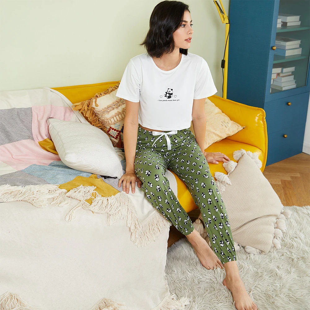 2021 summer cartoon panda animal printed 2 pc pajamas set adult female ladies women's night suit sleepwear for girls adults, White & green 
2021 summer cartoon panda animal printed 2 pc pajamas set adult female ladies women's night suit sleepwear for girls adults, White & green