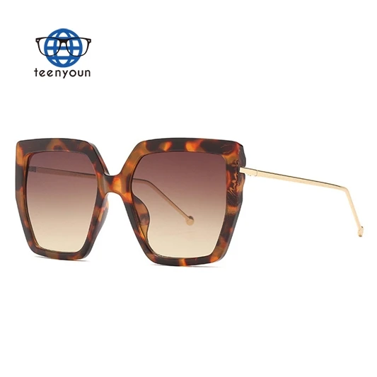 Teenyoun Wholesale Ladies Oversized Leopard Frame Square Women Shades 2023 Sun Glasses Sunglasses
Teenyoun Wholesale Ladies Oversized Leopard Frame Square Women Shades 2023 Sun Glasses Sunglasses