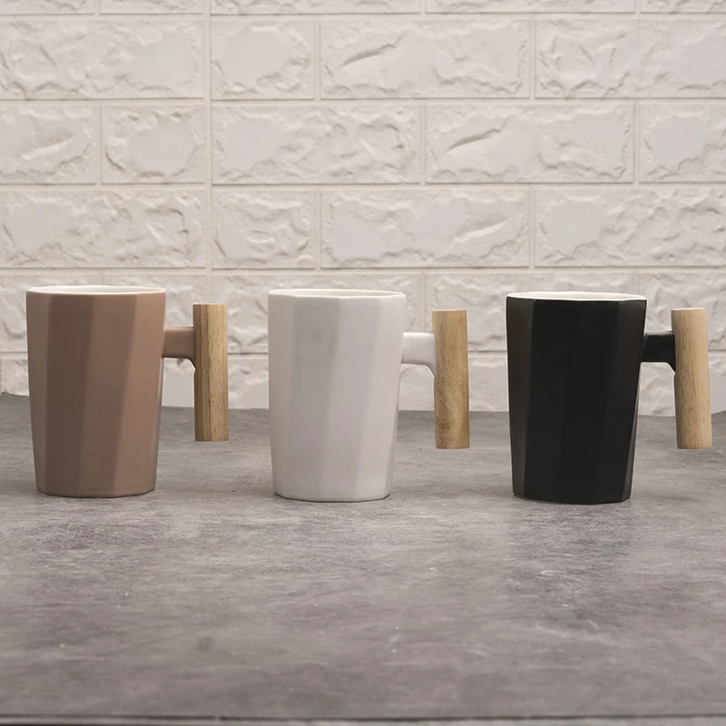 Tall custom coffee mugs tea cup ceramic coffee mug with big wood handle Korean Janpanese style wholesale dropship DIY LOGO
Tall custom coffee mugs tea cup ceramic coffee mug with big wood handle Korean Janpanese style wholesale dropship DIY LOGO