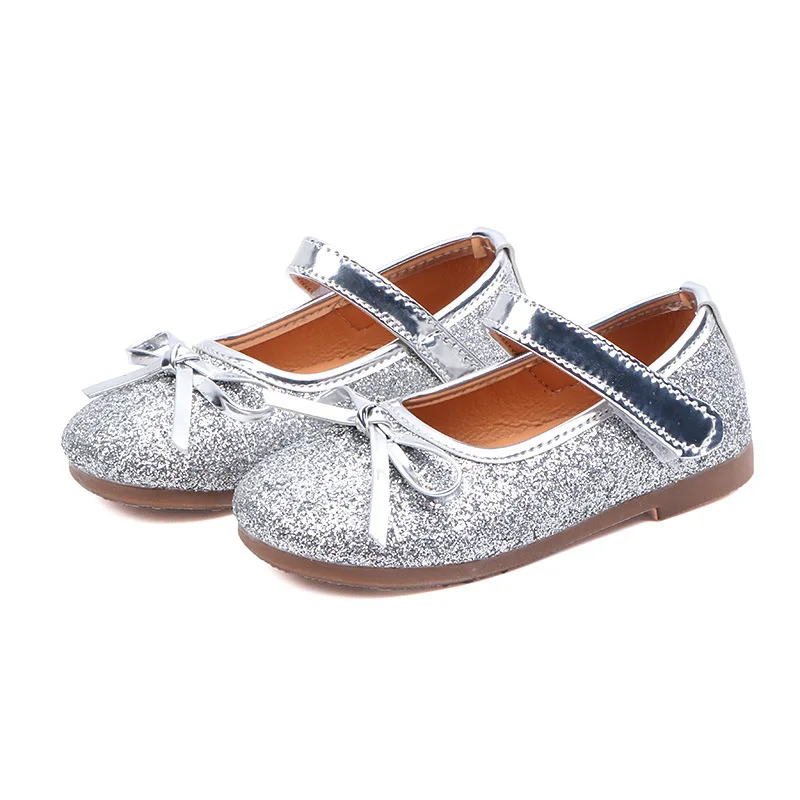 2020 wholesale Spring and autumn new girls shoes Korean princess shoes girls bow dance shoes shiny Anti-slippery H1, Pink,gold,silver
2020 wholesale Spring and autumn new girls shoes Korean princess shoes girls bow dance shoes shiny Anti-slippery H1, Pink,gold,silver