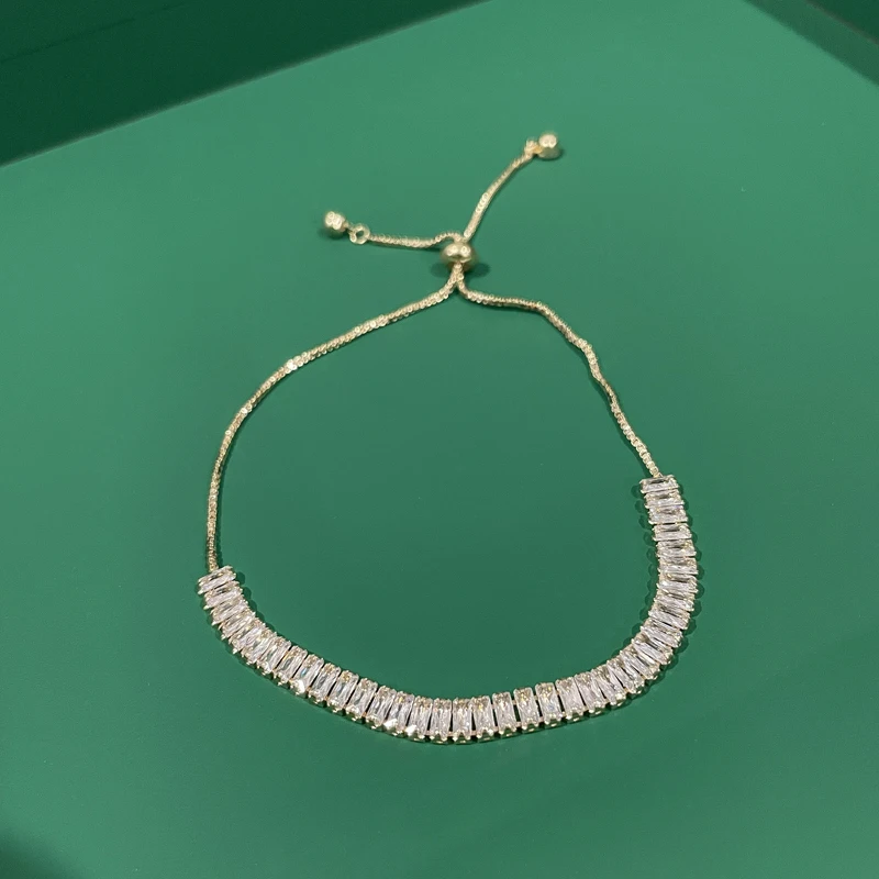 Vershal D-11 Hot Sale 18k Gold Plated High Quality Luxury Zircon Tennis Bracelet For Women
Vershal D-11 Hot Sale 18k Gold Plated High Quality Luxury Zircon Tennis Bracelet For Women