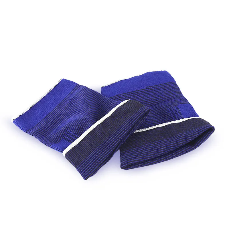 Stylish and Comfortable and Breathable Knee Pads with Elastic Compression and Tightly Wound for Adults, Royal blue
Stylish and Comfortable and Breathable Knee Pads with Elastic Compression and Tightly Wound for Adults, Royal blue