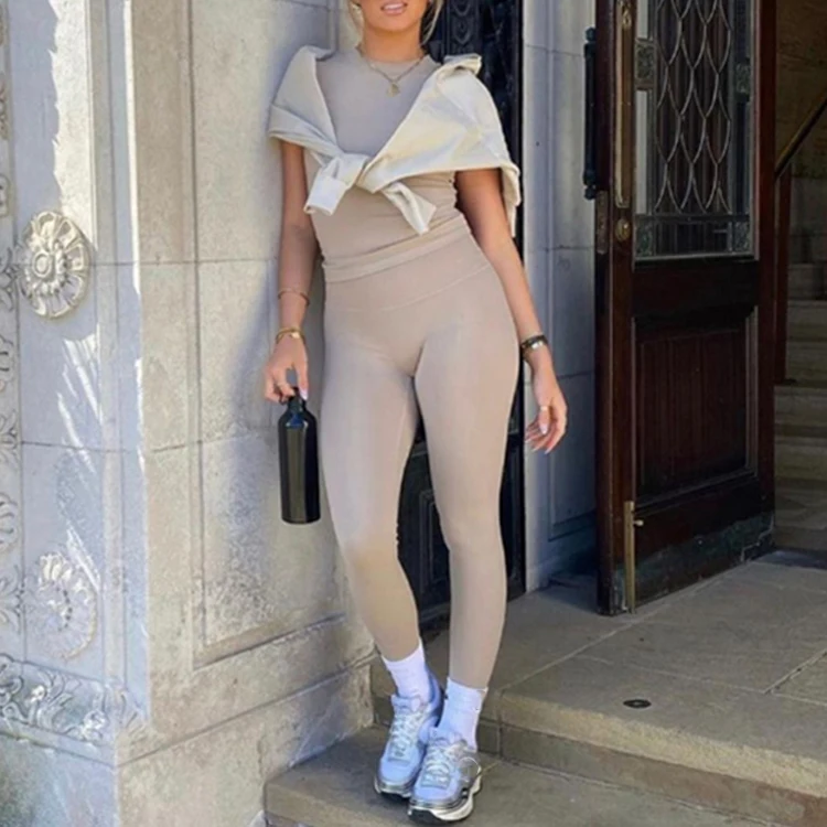 Custom Women's Yoga Gym Legging Set XL Size Spandex Sportswear Outfit 2 Piece Crop Top and Solid Leggings Activewear Fitness
Custom Women's Yoga Gym Legging Set XL Size Spandex Sportswear Outfit 2 Piece Crop Top and Solid Leggings Activewear Fitness