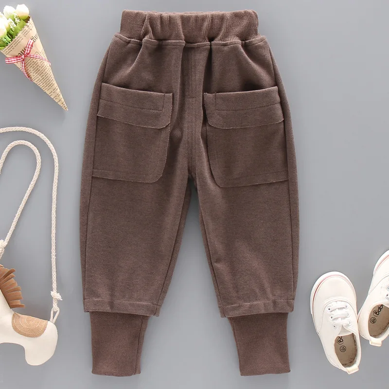 Fashionable Children's Shorts Solid Color Edge Pocket Pants Pants for Boys and Girls Korean Children's Casual Pants
Fashionable Children's Shorts Solid Color Edge Pocket Pants Pants for Boys and Girls Korean Children's Casual Pants