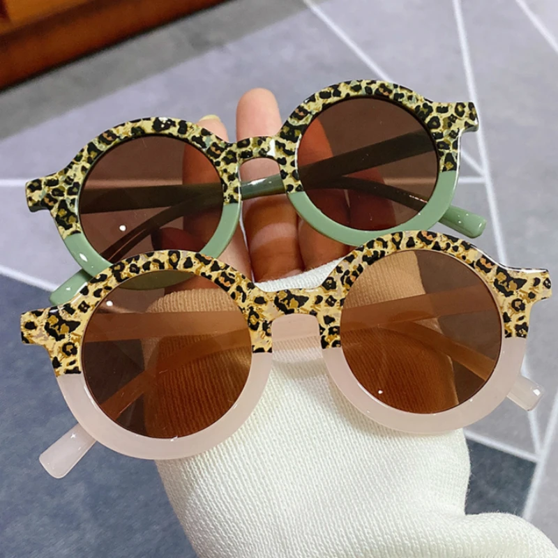 UV400 Protection Leopard Print Children Sun Glasses Retro Small Round Frame Sunglasses Kids Cute Shades Sunglass 
UV400 Protection Leopard Print Children Sun Glasses Retro Small Round Frame Sunglasses Kids Cute Shades Sunglass
