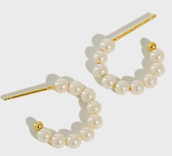 High Quality Gold Plated Small Pearl Hoop Earring 925 Sterling Silver Geometric Natural Shell Beads Hoop Earring, Gold color
High Quality Gold Plated Small Pearl Hoop Earring 925 Sterling Silver Geometric Natural Shell Beads Hoop Earring, Gold color