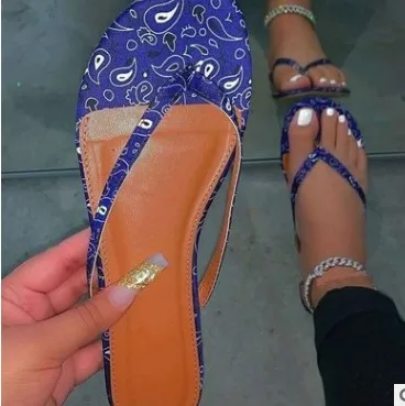 new style flat sandals cashew satin slippers Summer New Printed Thickbottomed fashion sandal beach slippers
new style flat sandals cashew satin slippers Summer New Printed Thickbottomed fashion sandal beach slippers