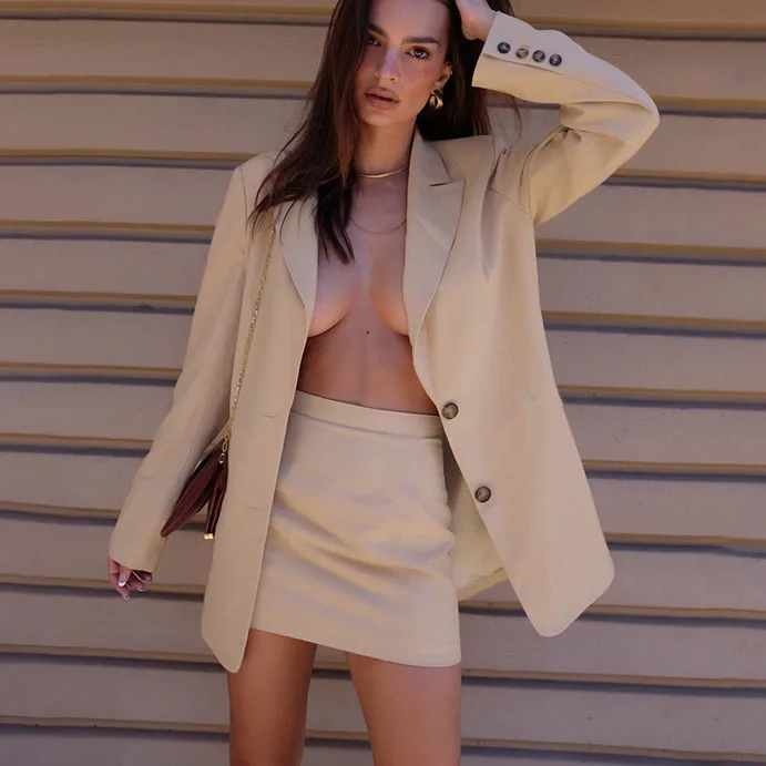 S1472N latest design Fall women Fashion blazer Long sleeve jacket and skirts two pieces sets Tracksuit
S1472N latest design Fall women Fashion blazer Long sleeve jacket and skirts two pieces sets Tracksuit