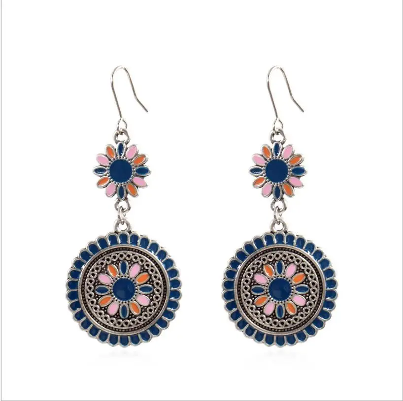 2021 wholesale fashion luxury Round flower oil dripping alloy geometric Earrings
2021 wholesale fashion luxury Round flower oil dripping alloy geometric Earrings