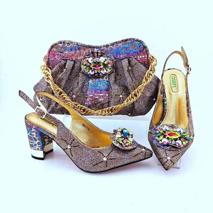 AB8654 African new design Italian Shoes with Matching Bag Set for Weeding party
AB8654 African new design Italian Shoes with Matching Bag Set for Weeding party