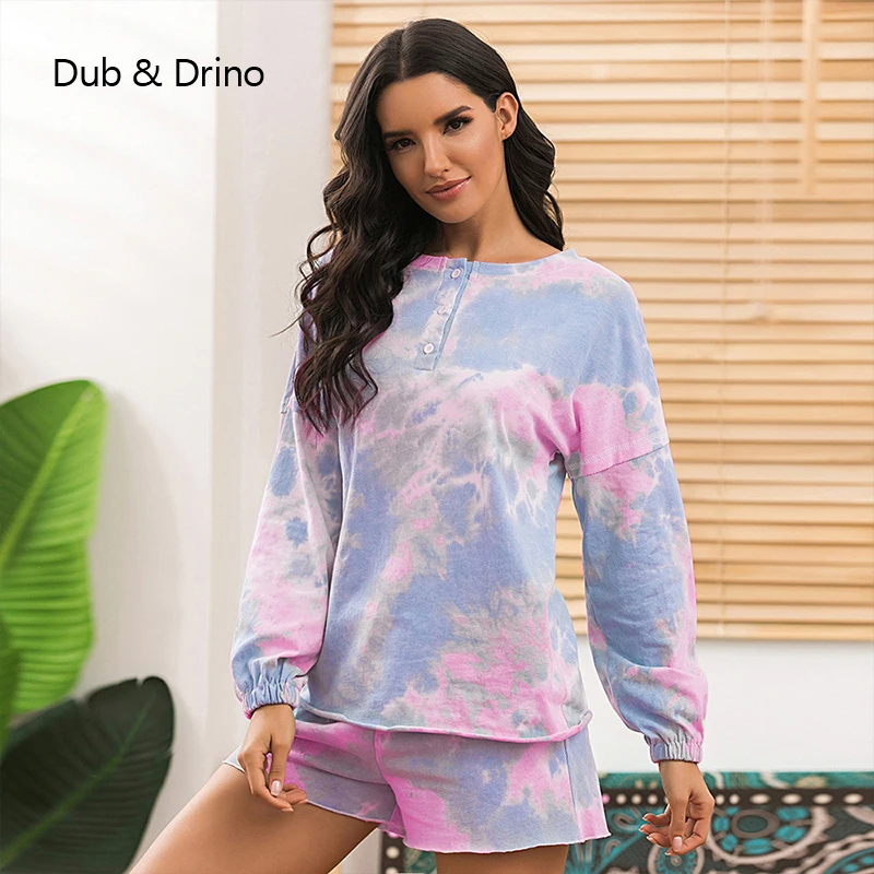 Autumn summer female sweatsuits sets 2021 new print two-piece suit female home loose fashion casual shorts set
Autumn summer female sweatsuits sets 2021 new print two-piece suit female home loose fashion casual shorts set
