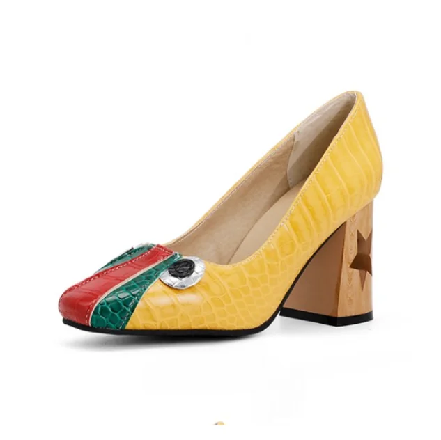 2021 spring new snake pattern eyes star square heel ladies high-heeled shoes European and American large size wholesale, Yellow, blue, brown
2021 spring new snake pattern eyes star square heel ladies high-heeled shoes European and American large size wholesale, Yellow, blue, brown