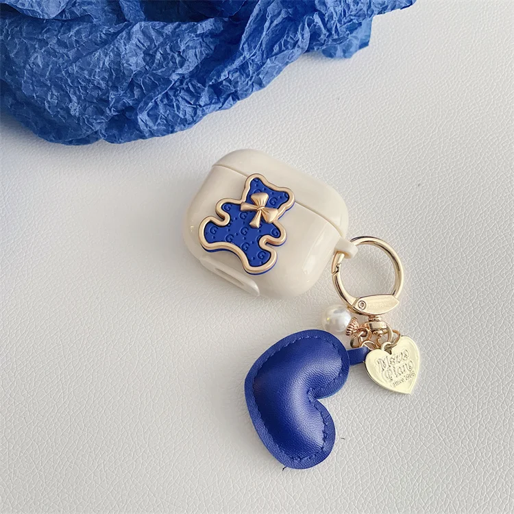 2022 Luxury Custom Girl Cute Soft Heart Bear Soft Case with Leather Heart Key ring for Airpods 1 2 3 Pro for Air pods 3 Pro
2022 Luxury Custom Girl Cute Soft Heart Bear Soft Case with Leather Heart Key ring for Airpods 1 2 3 Pro for Air pods 3 Pro