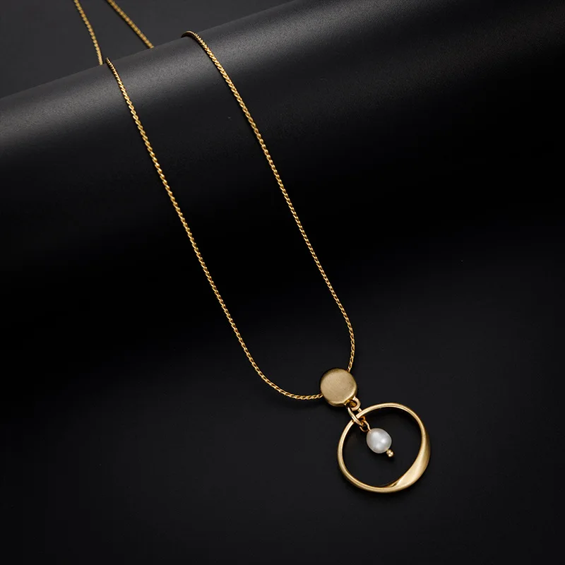 Fashion hollow Water Drop Pendant Necklace 18k Gold Plated Pearl Necklace Jewelry Custom
Fashion hollow Water Drop Pendant Necklace 18k Gold Plated Pearl Necklace Jewelry Custom