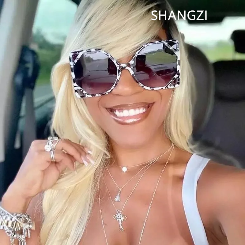 GGNQ20012 newest fashionable pattern transfer sun shades big square oversized women sunglasses 2021
GGNQ20012 newest fashionable pattern transfer sun shades big square oversized women sunglasses 2021
