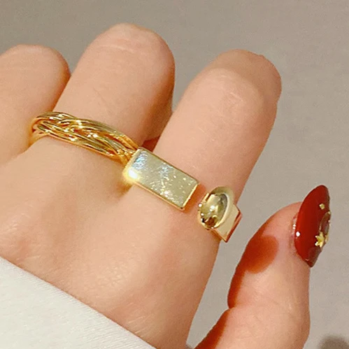 Barlaycs Gold Plated Adjustable D Letter Initial Fashion Korean Designer Finger Split Ring Rings Jewelry for Lady Women Gift
Barlaycs Gold Plated Adjustable D Letter Initial Fashion Korean Designer Finger Split Ring Rings Jewelry for Lady Women Gift