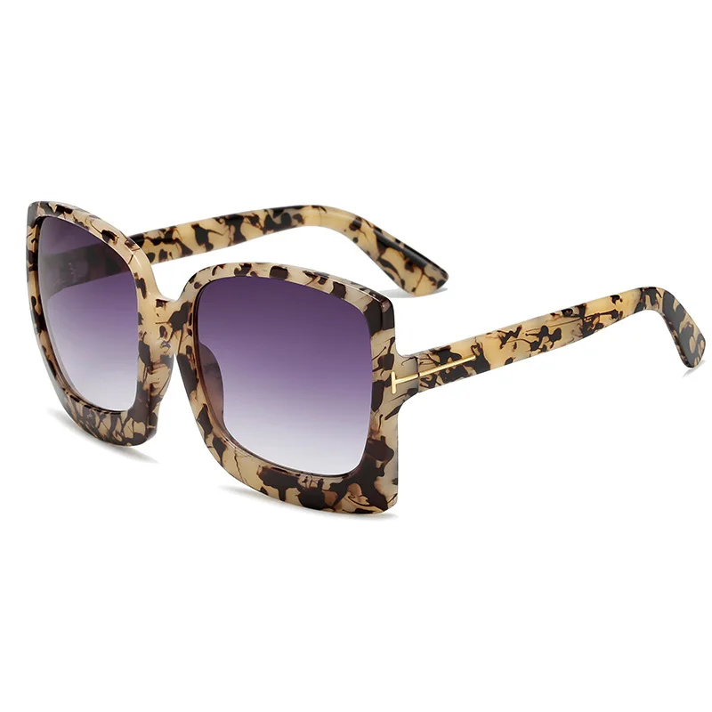 New Fashion Oversized Women Sunglasses Brand Designer Plastic Female Big Frame Gradient Sun Glasses UV400 gafas de sol mujer, Blue,black,grey,
New Fashion Oversized Women Sunglasses Brand Designer Plastic Female Big Frame Gradient Sun Glasses UV400 gafas de sol mujer, Blue,black,grey,