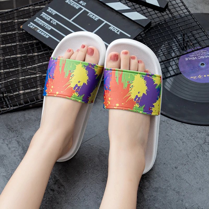 2021 Breathable PVC Slippers Clear Pattern Sandals Women Colorful Soft Slipper For Lovers Couples
2021 Breathable PVC Slippers Clear Pattern Sandals Women Colorful Soft Slipper For Lovers Couples
