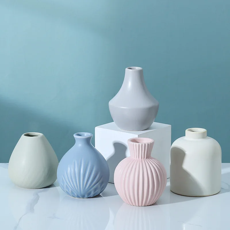 Wholesale Nordic small simple ceramic vase creative home living room hydroponic flower vase hotel retro decorative ornaments
Wholesale Nordic small simple ceramic vase creative home living room hydroponic flower vase hotel retro decorative ornaments