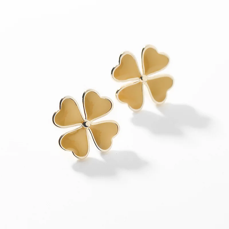 Winstar Jewelry Korean Fashion 925 Silver Needle French Elegant Girl Heart Ins Four Leaf Clover VCA Stud Earrings
Winstar Jewelry Korean Fashion 925 Silver Needle French Elegant Girl Heart Ins Four Leaf Clover VCA Stud Earrings