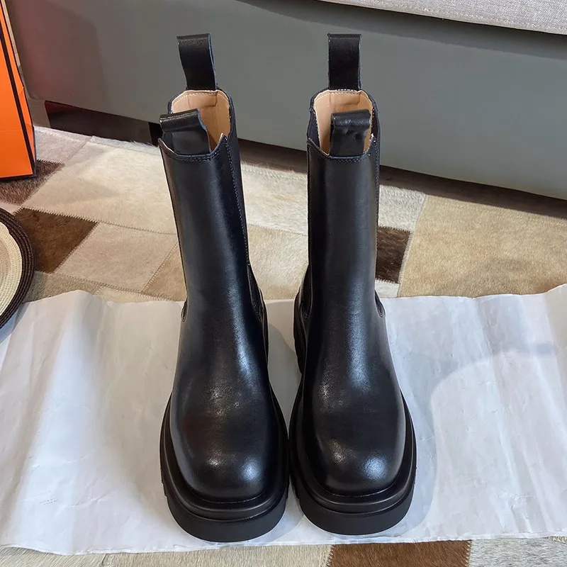 2021 New Genuine Leather Winter Warm Women Fashion Women's Elastic Platform Casual Ladies boots
2021 New Genuine Leather Winter Warm Women Fashion Women's Elastic Platform Casual Ladies boots