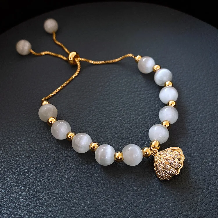 Real gold electroplated Opal princess Bracelet Korean dongdamen fashion natural pearl shell ornament 2021 HOT SELLING hand CHAIN
Real gold electroplated Opal princess Bracelet Korean dongdamen fashion natural pearl shell ornament 2021 HOT SELLING hand CHAIN