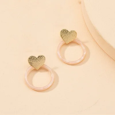 Newest Design Resin Heart Stud Earrings Gold Plated Acrylic Heart Hoop Earring For Girlfriend
Newest Design Resin Heart Stud Earrings Gold Plated Acrylic Heart Hoop Earring For Girlfriend