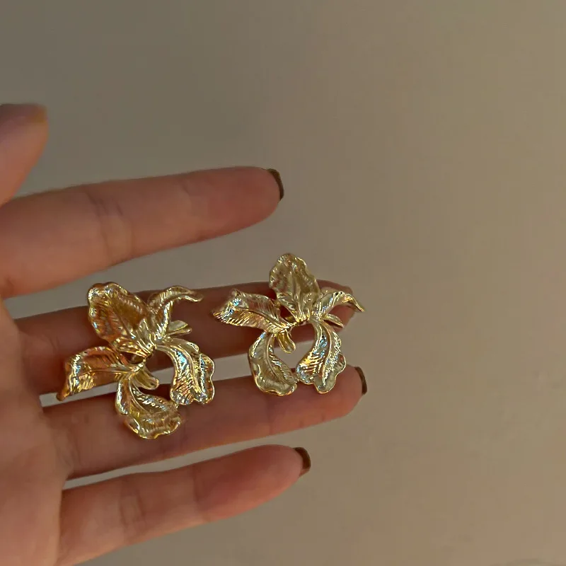 Exaggerated French Flower Earrings Metal Premium 925 Silver Needle Vintage Luxury Earrings Women
Exaggerated French Flower Earrings Metal Premium 925 Silver Needle Vintage Luxury Earrings Women
