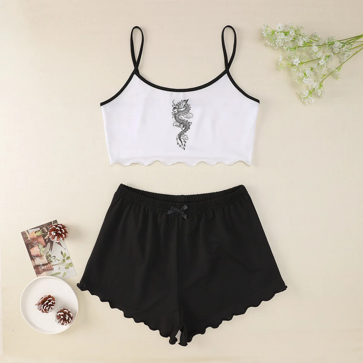 Women pajamas set Custom logo drop shipping Hot selling 2 piece Dragon pattern Camisole and shorts women sleepwear, Shown
Women pajamas set Custom logo drop shipping Hot selling 2 piece Dragon pattern Camisole and shorts women sleepwear, Shown