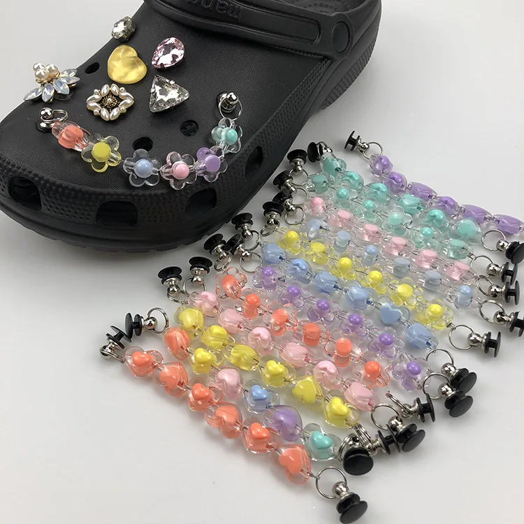 New Shoes Charms Croc Charms Rhinestone New Designer Pearl Chain Clog Decoration Metal Accessories Croc Shoes Girl Gift
New Shoes Charms Croc Charms Rhinestone New Designer Pearl Chain Clog Decoration Metal Accessories Croc Shoes Girl Gift