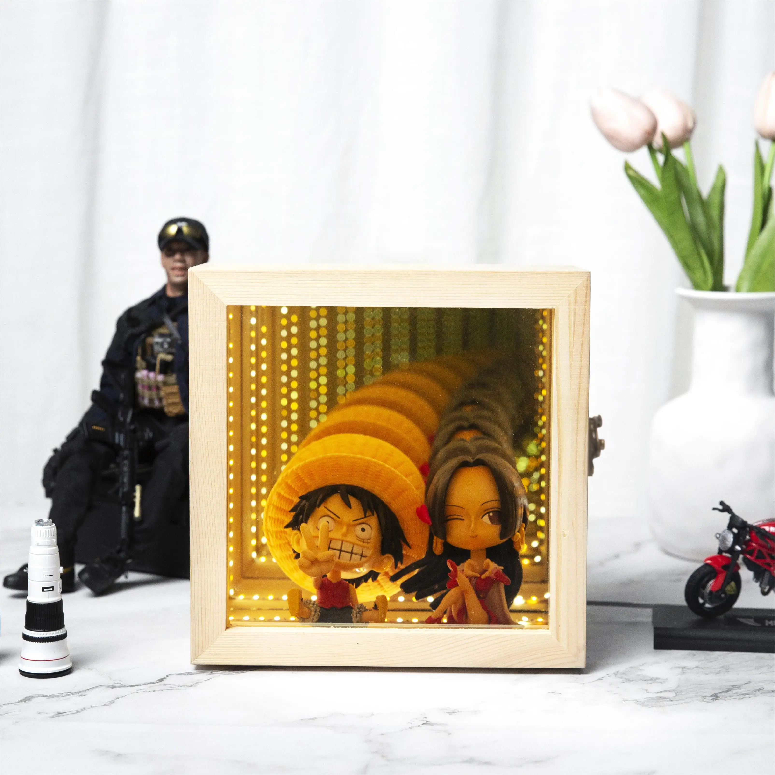 Infinite mirror frame Storage box led light interactive GARAGE KIT display props for sale
Infinite mirror frame Storage box led light interactive GARAGE KIT display props for sale