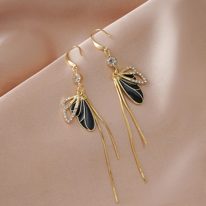 Trendy Elegant Rhinestone Butterfly Earrings for Women Korean Style Sweet Female Earring 2021 New Stylish Jewelry Gift
Trendy Elegant Rhinestone Butterfly Earrings for Women Korean Style Sweet Female Earring 2021 New Stylish Jewelry Gift