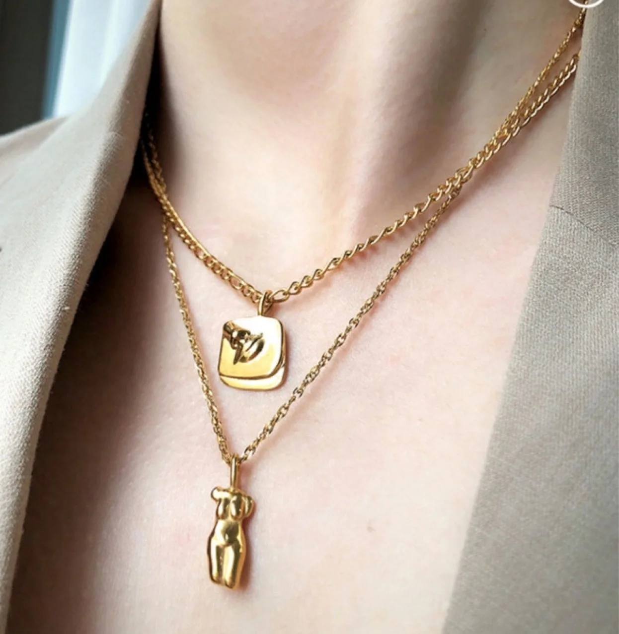 2021 new chic Women bust and Face Abstract Style double Layer Wear Detachable Necklace jewelry set
2021 new chic Women bust and Face Abstract Style double Layer Wear Detachable Necklace jewelry set